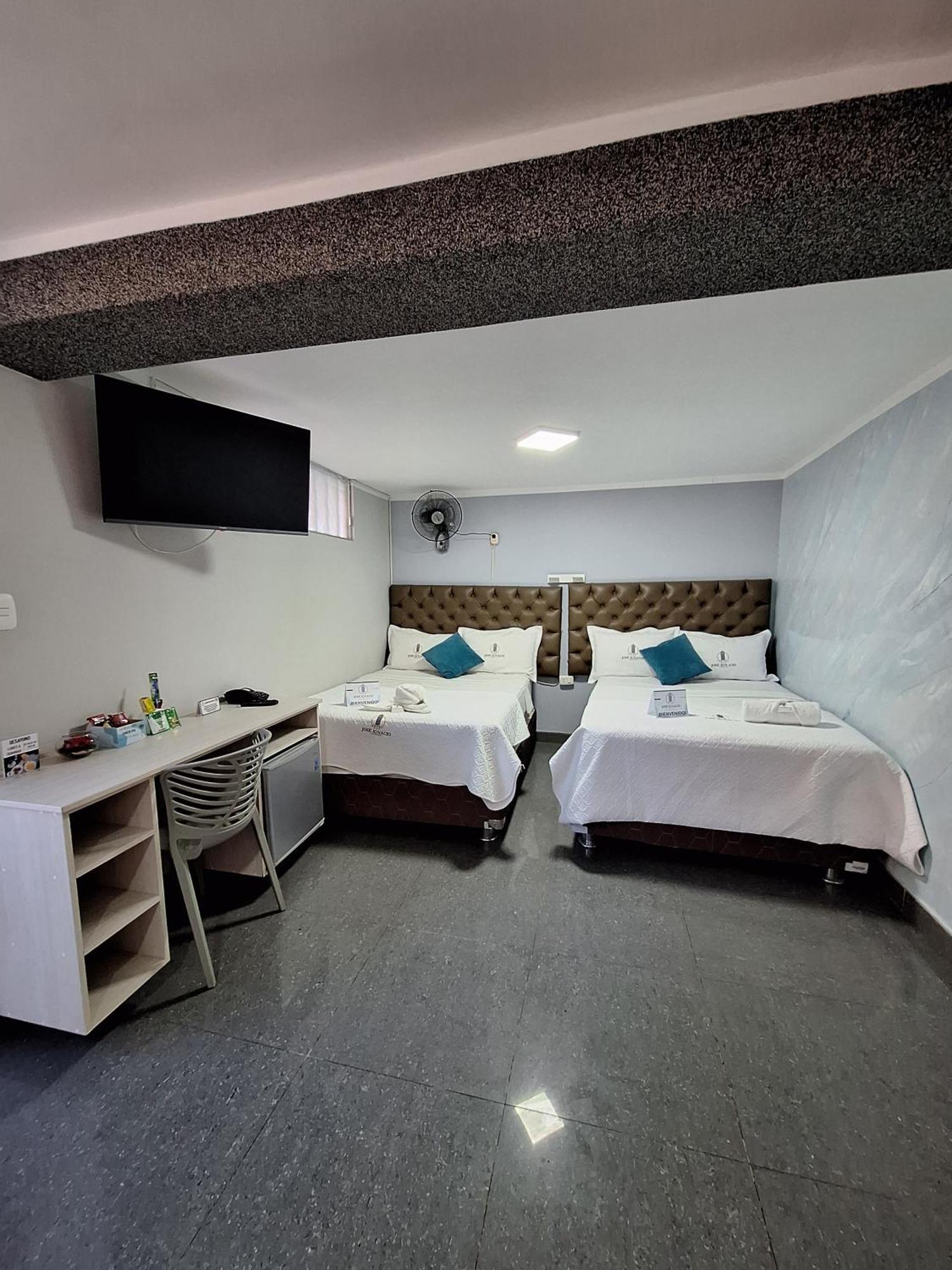 Hotel Jose Ignacio Chepén المظهر الخارجي الصورة